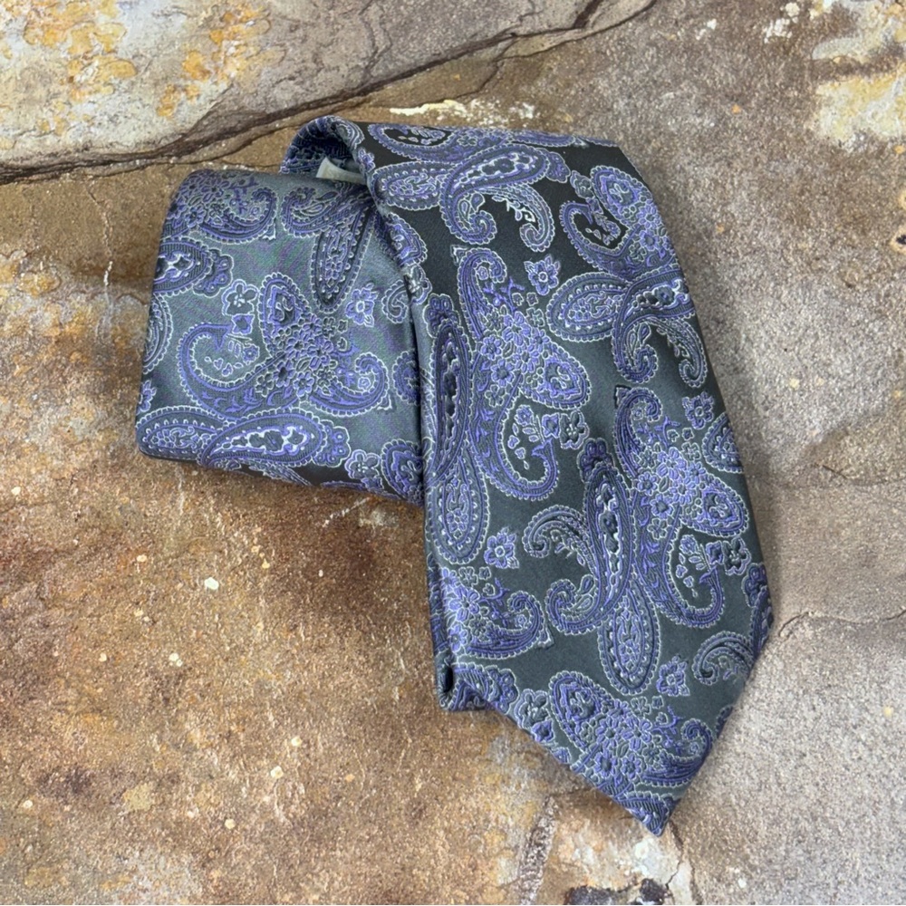 Michael Kors Paisley Silk Tie – Gray & Purple Classic Designer Menswear